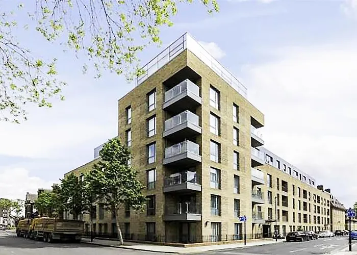 Palm House Apartments